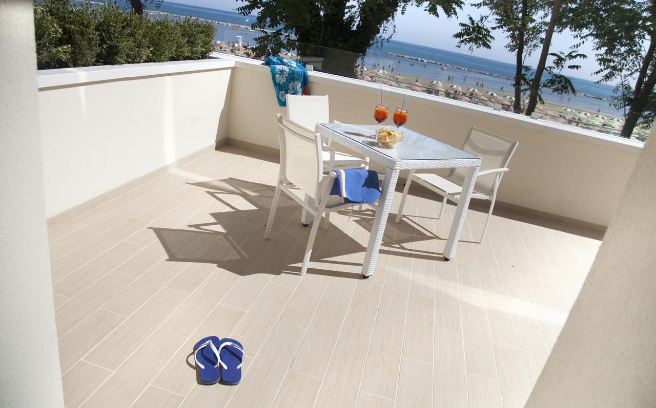 Marina Beach Suite Hotel Rimini Eksteriør bilde